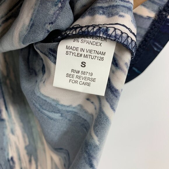 Notations Top Abstract Printed Short Sleeve Blouse Jersey NWT - Picture 6 of 9
